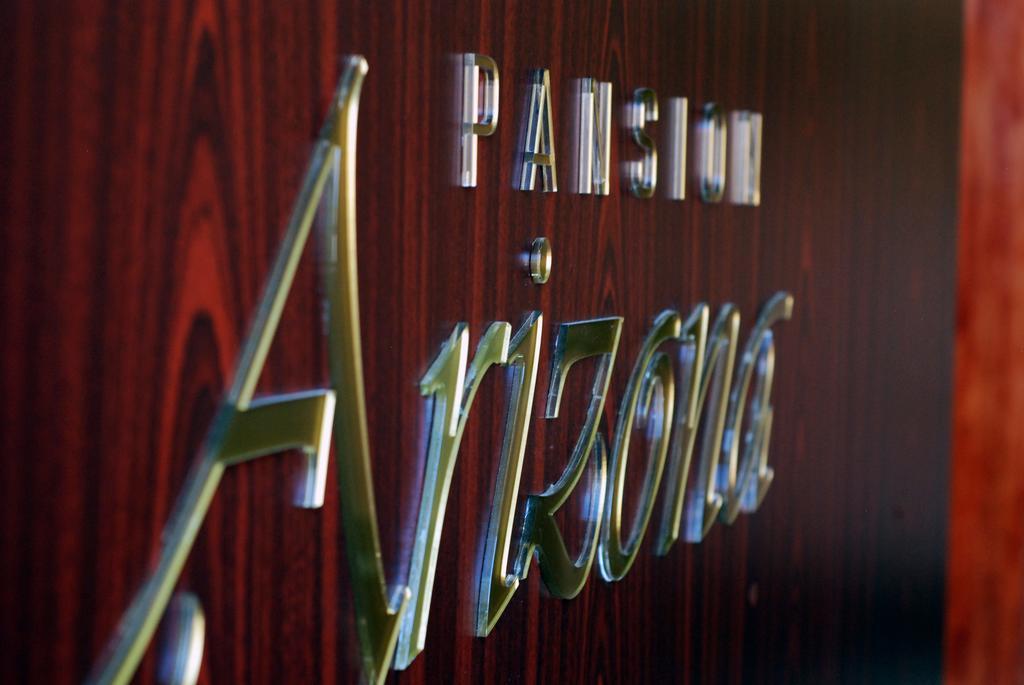 Hotel Arizona Sarajevo Lukavica Esterno foto